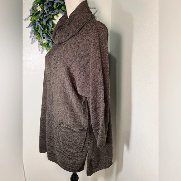 Soft Surroundings,L-XL, ribbed tunic cowl neck 3/4 sleeves,side vents sweater - Picture 3 of 7